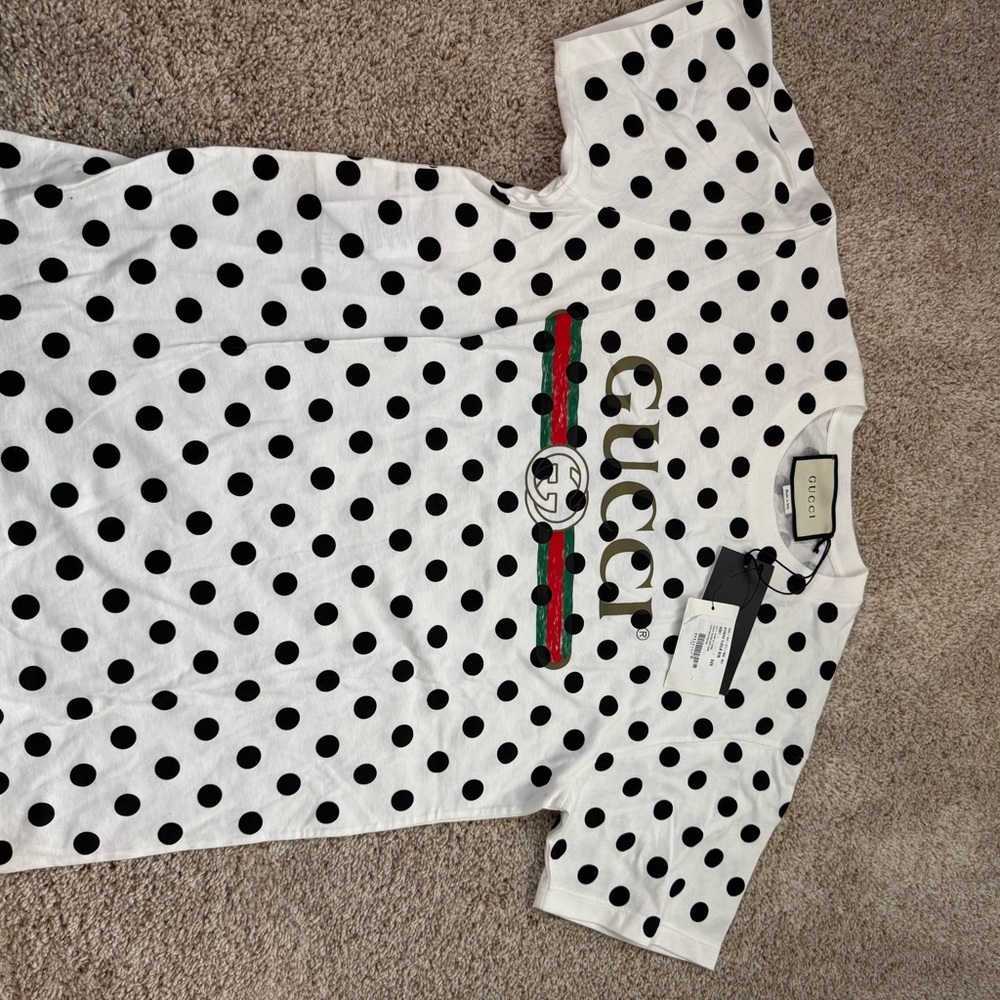 Authentic New Gucci White Tee with Black Polka Dots and Green-Red Stripe